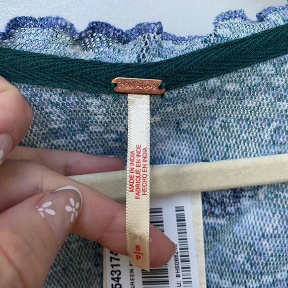 Free People Oh My Baby Tee Cropped Blouse Top Ruched Printed Cotton top - Picture 7 of 8